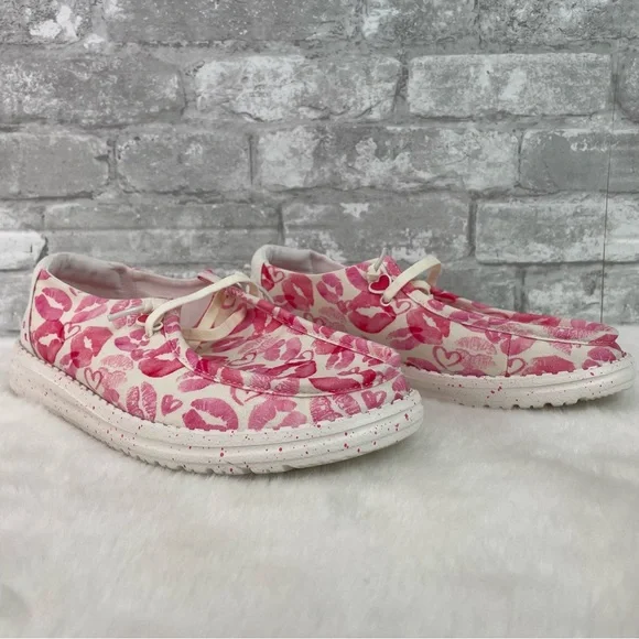 Hey Dude Wendy Kisses Shoes Size 9 - Picture 2 of 7